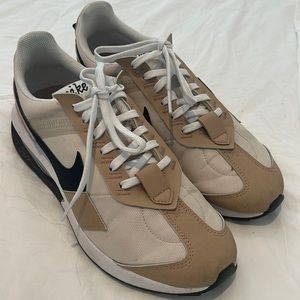 Nike fashion sneakers, size 10 khaki black white